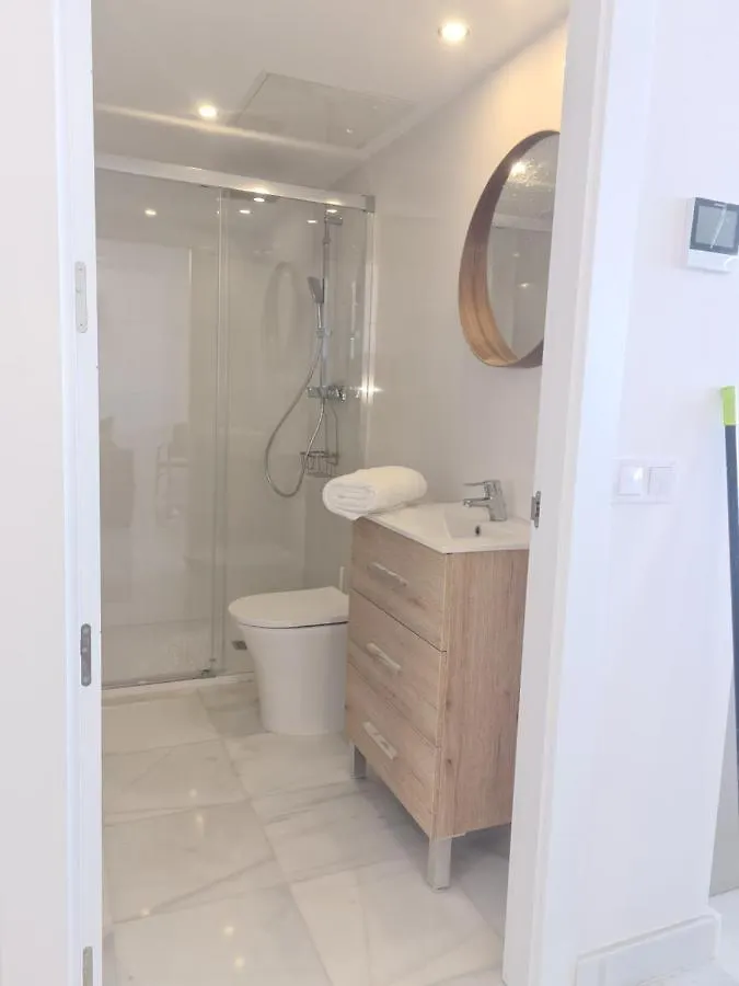 Malaga Sunshine Rentals - Beach Front Penthouse II - Fuengirola Apartment